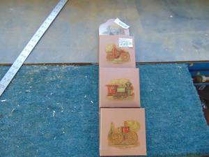 lot 3692 image: Metal Letter Holder