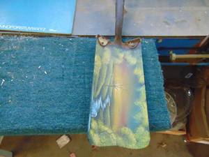 lot 3697 image: Hand Painted Shovel - Intersting Art