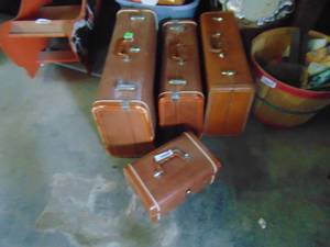 lot 3703 image: Selection of Vintage Luggage - 3 piece set and a Samsonite hardback