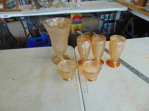 lot 3785 image: Footed Glasses and Vase