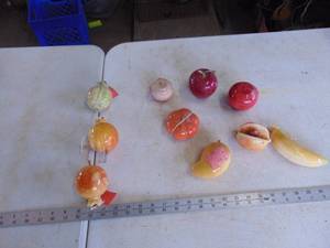 lot 3787 image: Selection of Onyx Fruit