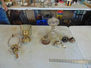 lot 3802 image: Selection of Lamp Parts