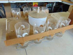 lot 3803 image: Colony Gold Plated Hostess Set - In Box