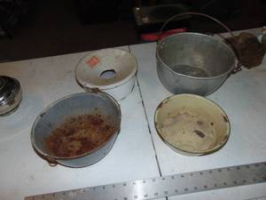 lot 3817 image: Enamelware Selection