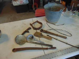 lot 3819 image: Galvanized pail - With Contents