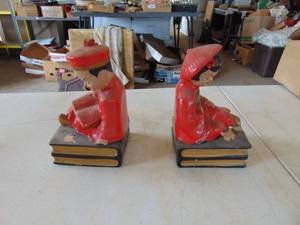 lot 3861 image: Far Eastern Themed Book Ends