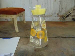 lot 3889 image: Pyrex Juice Server