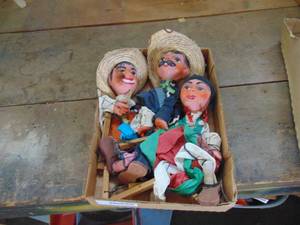 lot 3894 image: 3 Marionettes