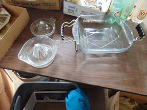 lot 3901 image: Baking Dish With Holder - Pair of Juicers