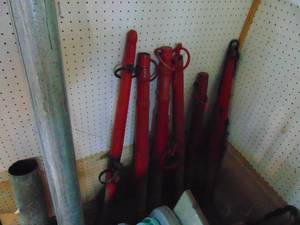 lot 3921 image: 6 Triple Trees - Painted Red