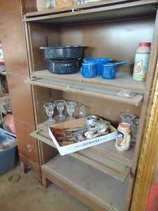 lot 3945 image: Contents of 2 shelves - Enamelware and more