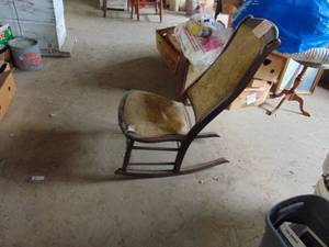 lot 3947 image: Rocking Chair - great for Decor