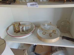 lot 3957 image: Contents of 4 Shelves - Mega DEal