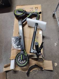 lot 11502 image: Duothan F20 MAX Electric Scooter (Used) (Damaged) (Doesnt Turn On With Cord)