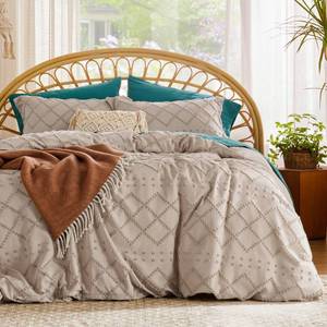 lot 17203 image: Bedsure Boho Duvet Cover King Size - Khaki Breathable & Soft Boho Bedding, Machine Washable Comforter Cover for All Seasons, Includes 1 Duvet Cover 104x90 with 2 Pillow Shams & Zipper Closure