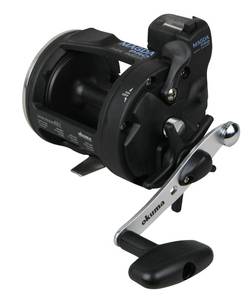 lot 19930 image: Okuma Magda Pro Line Counter Levelwind Trolling Reel, Small, BlackSilver, MA-15DX