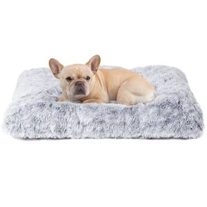 lot 19952 image: EHEYCIGA Fluffy Dog Crate Bed for Medium Dogs, Plush Faux Fur Crate Pad, Calming Anti Anxiety Medium Dog Bed, Washable Soft Warm Crate Mat with Non-Slip Bottom