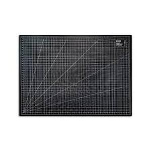 lot 3651 image: Cutting Mat with small measuring tape