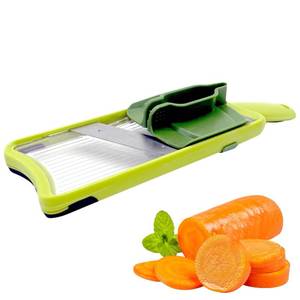 lot 2463 image: Multi Handheld Mandoline Slicer, Stainless Steel Professional Vegetable Slicer with Comfortable Grip, Vegetable Grater for Potatoes, Onions, Cucumbers, Cheese, Easy to Clean(Green)