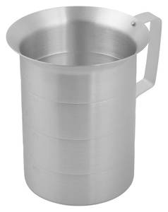 lot 5774 image: Winware Aluminum Measure 4 Quart