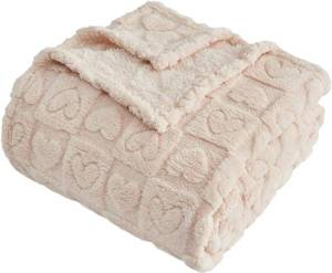 lot 9903 image: FY FIBER HOUSE Throw Blankets with Heart Checkered Soft Warm Blankets for Lover Mom Valentines Gifts Washable Lightweight Fuzzy Blanket for Couch Sofa Bed Office All Season Beige,50x60