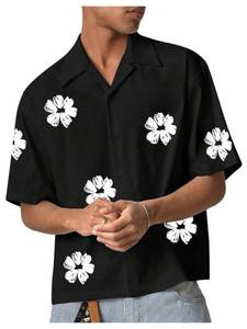 lot 4279 image: WDIRARA Menfts Floral Print Button Down Shirt Vacation Beach Collar Short Sleeve Top Black and White XX-Large