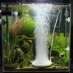 lot 14196 image: hygger Aquarium Air Stone Kit, Fish Tank Bubbler, Nano Furnace Flue Round Air Stone Disk Set, Small Bubbles and Ultra-High Dissolved Oxygen for Hydroponics (4 inch)