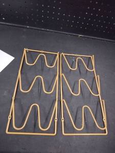 lot 17511 image: Wire Plate Storage Rack Set gold