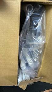 lot 9053 image: Medical Equipment Tubing and Connectors Set