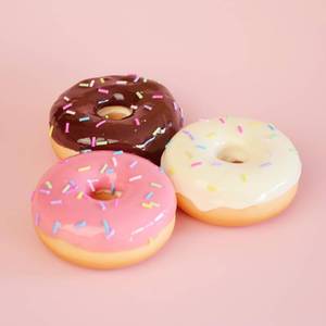 lot 16137 image: 3 Pcs Artificial PU Fake Donuts, Scented Fake Donuts, Assorted Realistic Doughnuts Cakes Fake Desserts Food Bread Decoration Model Kitchen Prop (Colorful Needle Design)