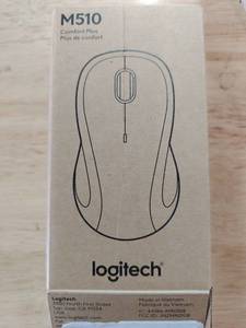 lot 10183 image: Logitech M510 Comfort Plus Wireless Mouse