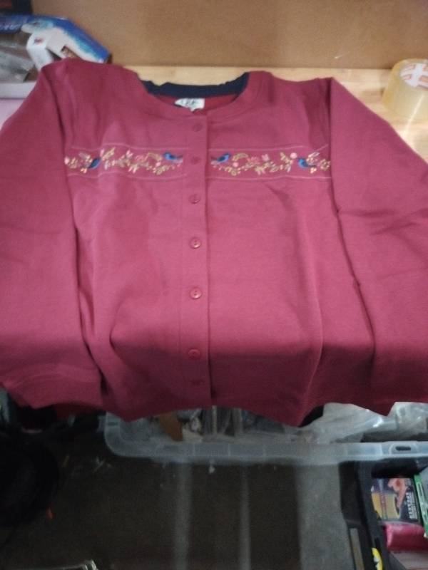 lot 18384 image: C&K Design XL Button Up