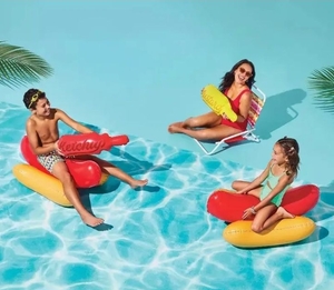 lot 2159 image: Sun Squad Inflatable Hot Dog Pool Float Set - Retail $25