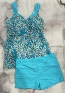 lot 2255 image: B2prity Tankini Swimsuits for Women Tummy Control Two Piece Modest Bathing Suits Floral Skirt Top with Boyshorts Large  - Retail $39