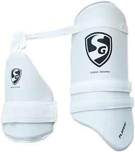 lot 161340 image: SG Players White Thigh Pads Junior RH (Combo)