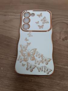 lot 18350 image: Samsung S23 Phone Case - Retail $0