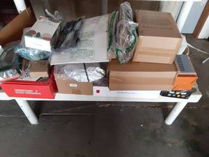 lot 18445 image: 55 Pieces No Bids Non Pickup Mystery Items - Retail $0