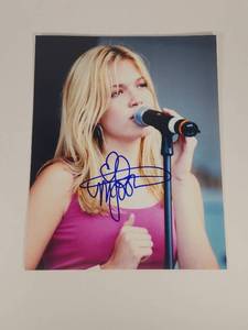 lot 96 image: Young Mandy Moore Autograph