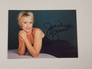 lot 143 image: Josie Bissett Signed Postcard&nbsp