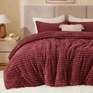lot 2752 image: $54 BEDELITE Fleece King Comforter Set - Soft & Warm Burgundy