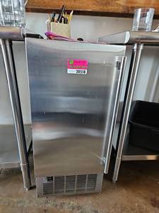 lot 20518 image: SPT IM-600US Commercial Ice Maker