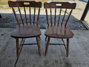 lot 20581 image: Colonial Style Wooden Kitchen Chairs - Set of 2