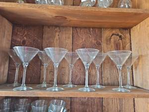 lot 20600 image: Clear Glass Martini Glasses - Set of 9