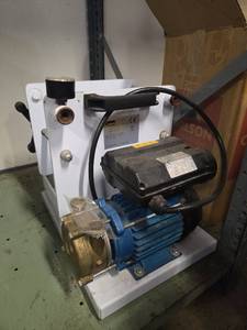 lot 15671 image: Grifo FCH6 Self-Priming Electric Pump