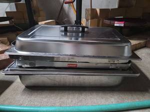 lot 15694 image: Vollrath Stainless Steel Steam Table Pans with Lids