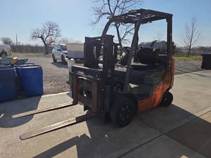 lot 15516 image: 2011 Toyota 8FGC20 Propane Forklift  7,897 Hours