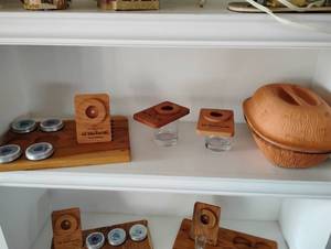 lot 18519 image: Cocktail Smokers and Clay Baking Dish