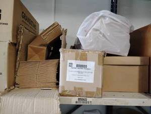 lot 18551 image: Bulk Lot of Gift Boxes and Gift Bags