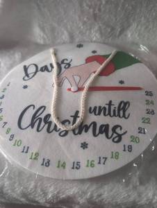 lot 2325 image: Christmas Countdown Calendar Disc