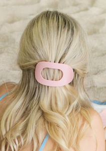 lot 2336 image: Pink Flat Hair Clip